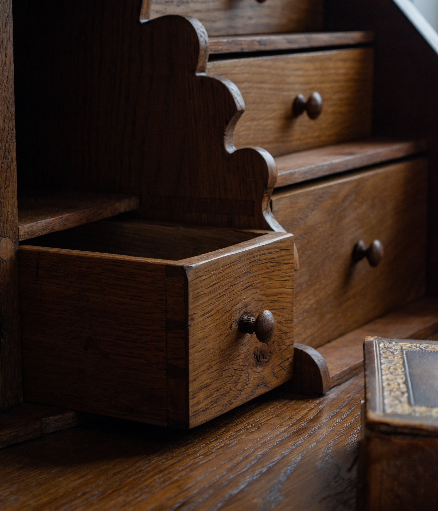 Early 19th-Century Dutch Oak Serpentine-Front Bureau