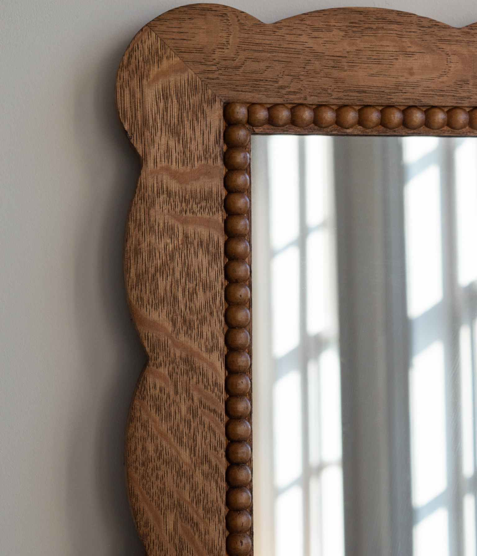 Santiago Scalloped Mirror - Medium Size | Bobbin Trim | English Oak - Blend #21