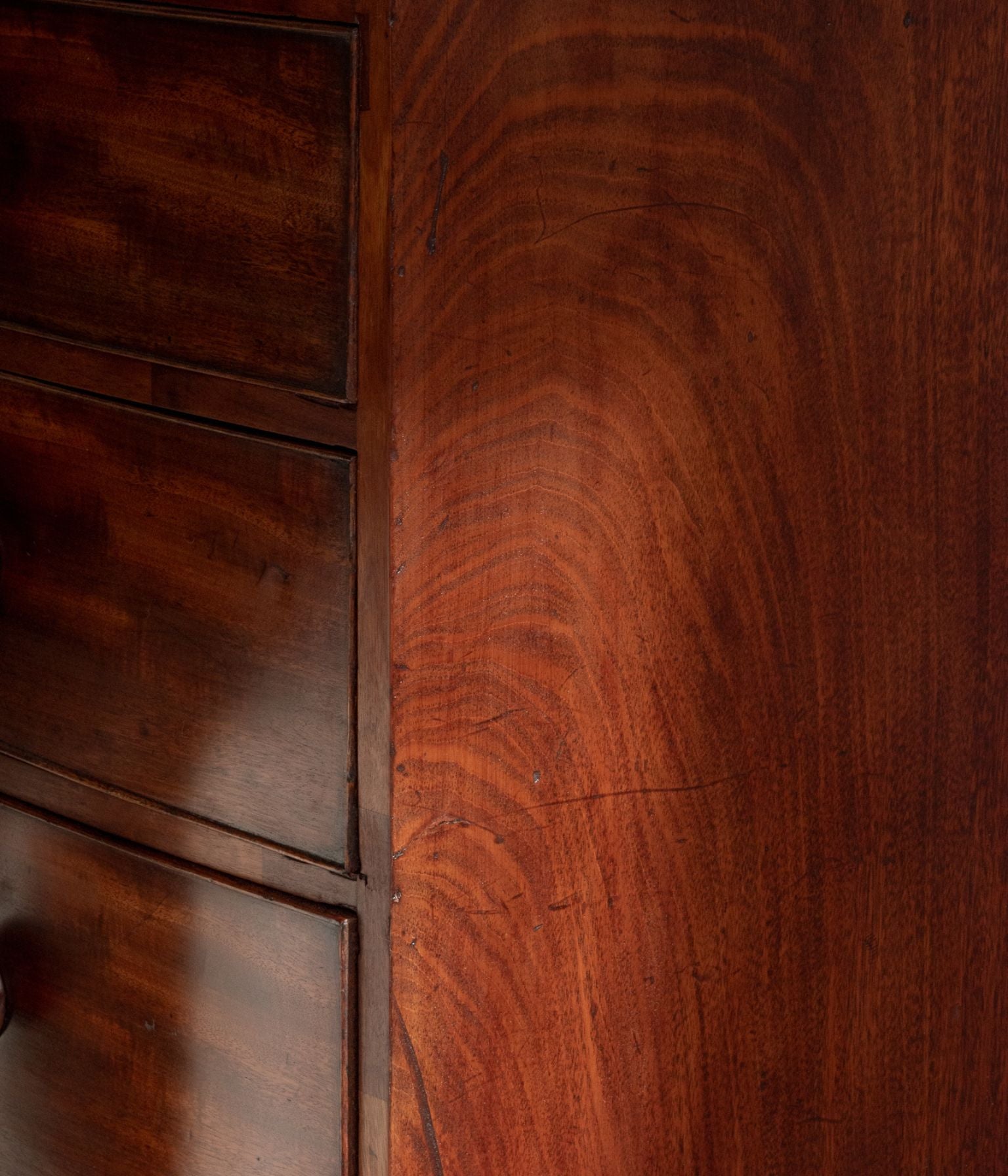Georgian Mahogany Bow-Front Chest of Drawers with Original Knobs