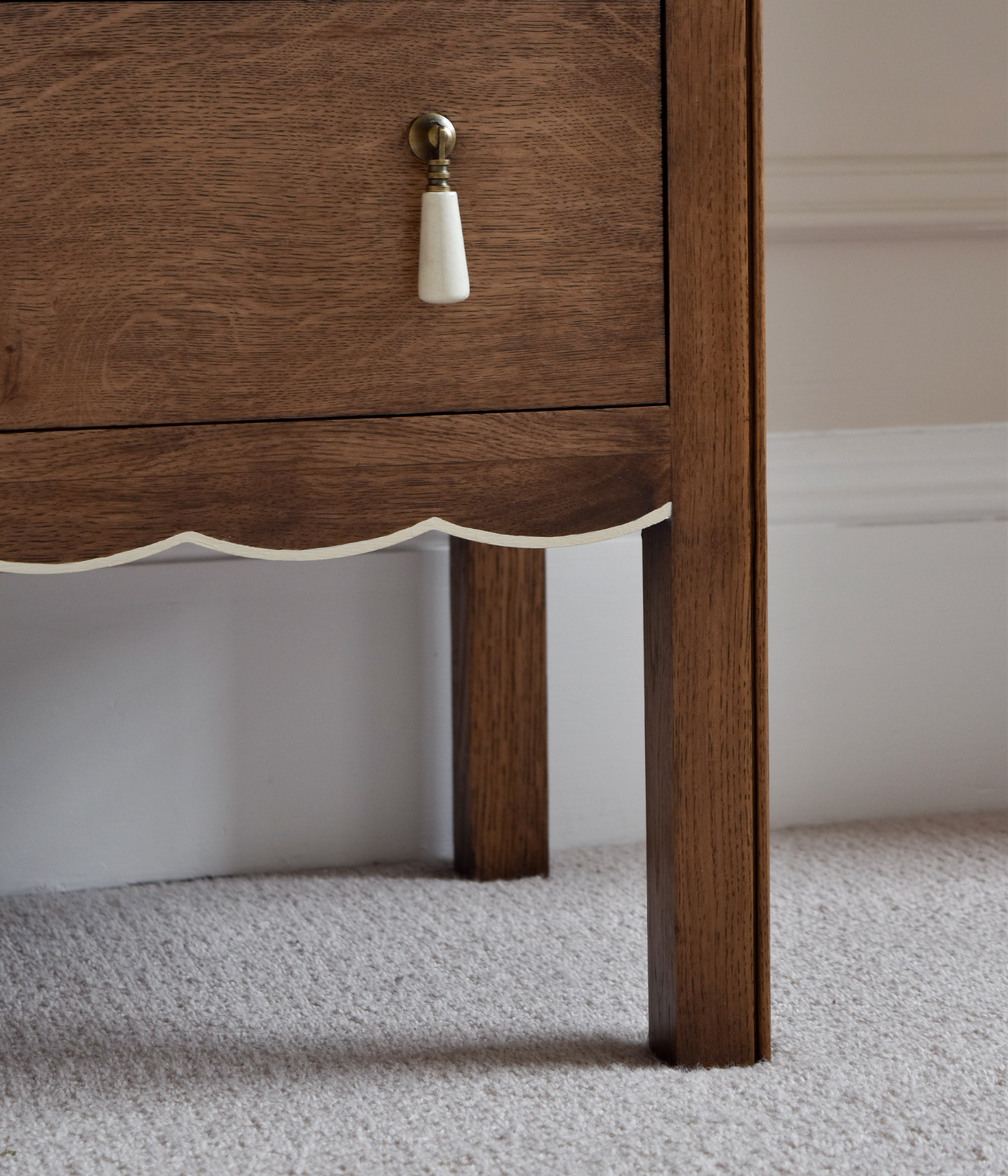 Santiago Scalloped Bedside Table