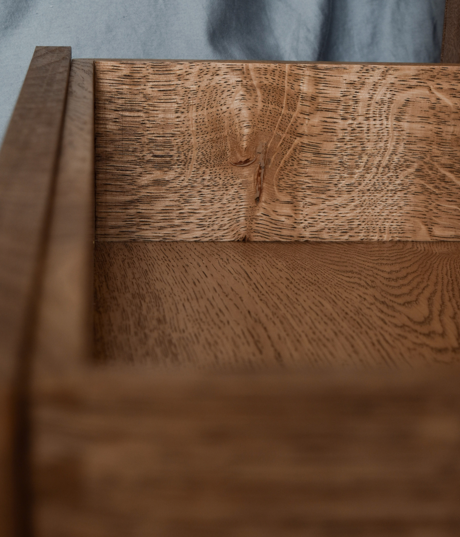 Santiago Scalloped Bedside Table