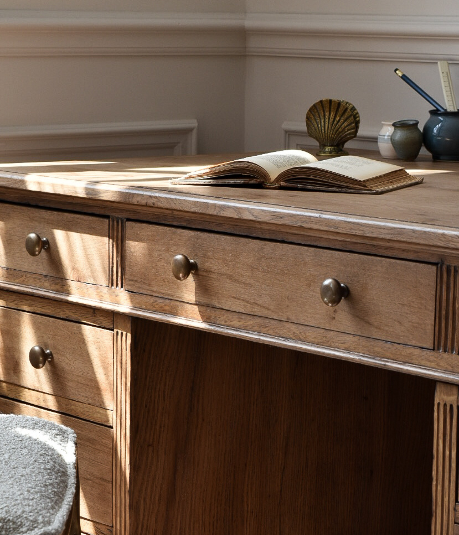 Antique Solid Oak Pedestal Desk In Blend #11