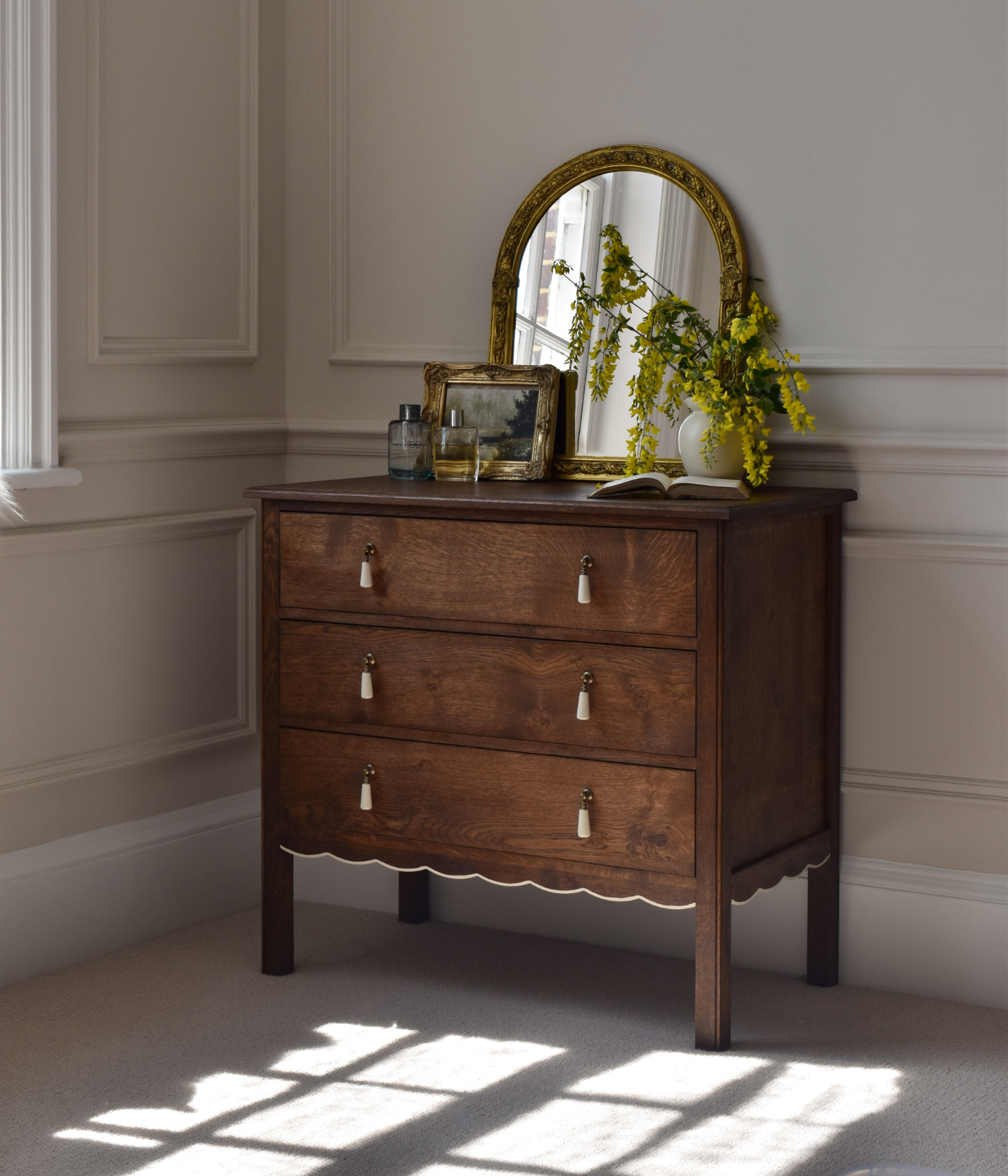 Santiago Scalloped Chest Of Drawers