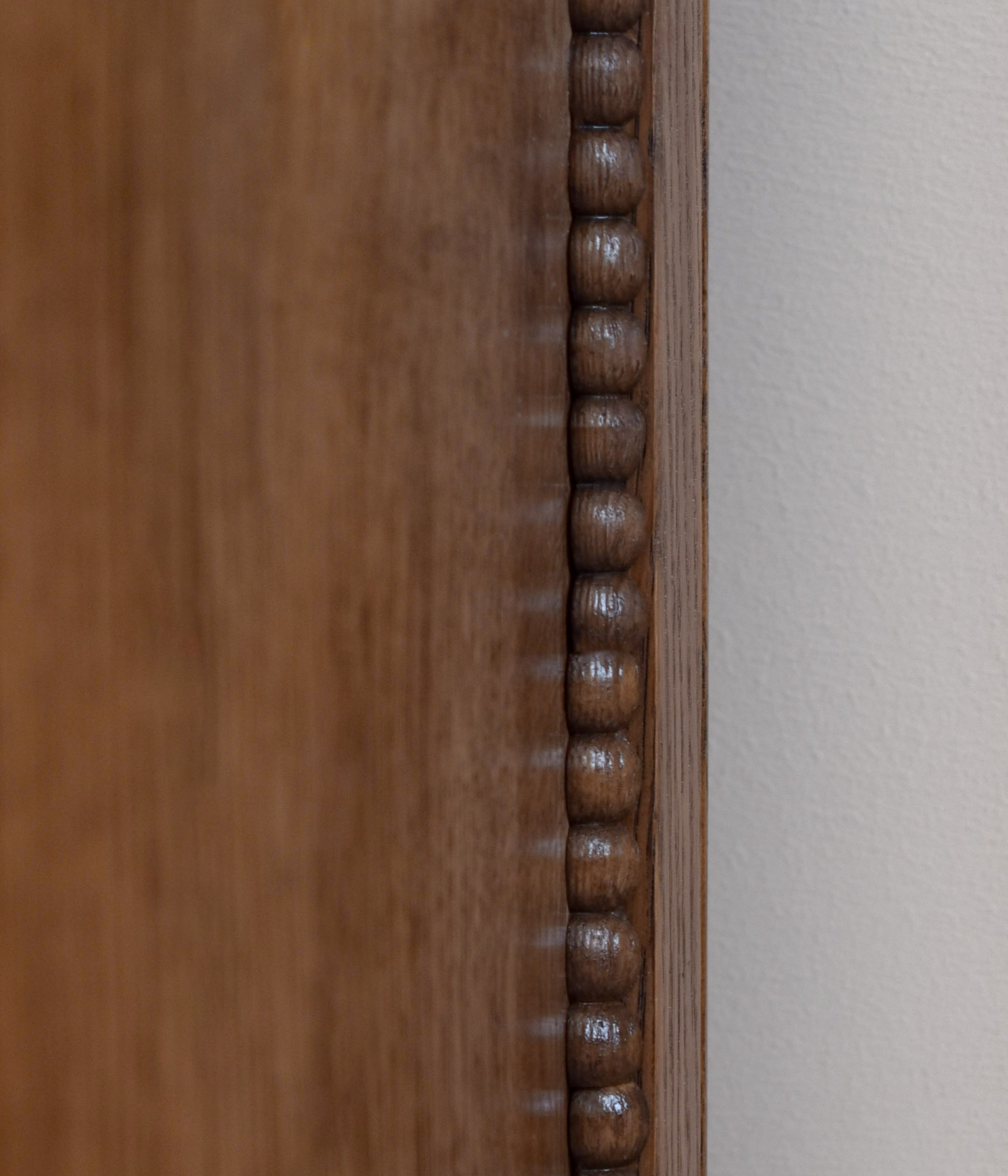 Santiago Scalloped Bedside Table