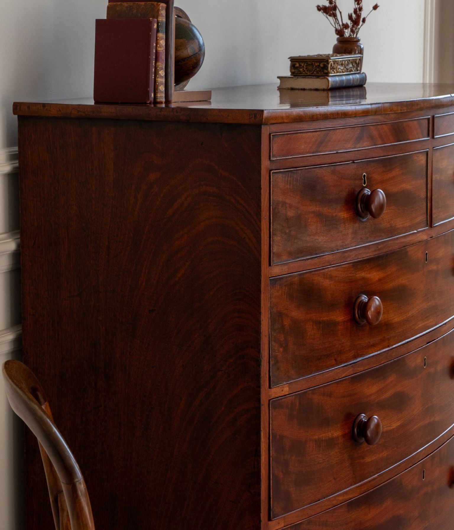 Georgian Mahogany Bow-Front Chest of Drawers with Original Knobs