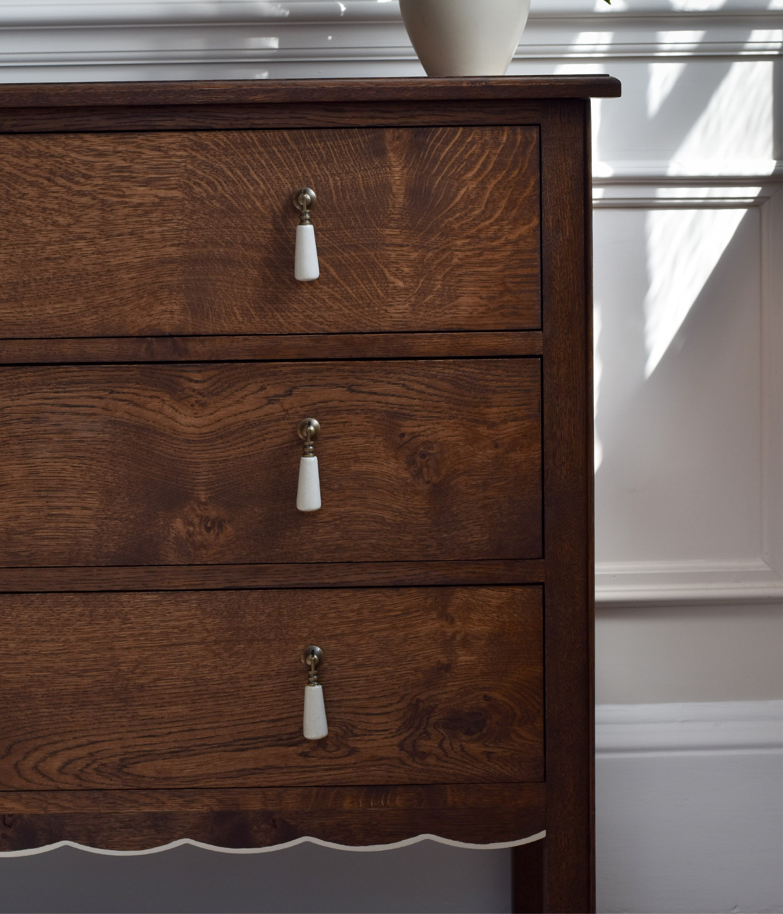 Santiago Scalloped Chest Of Drawers