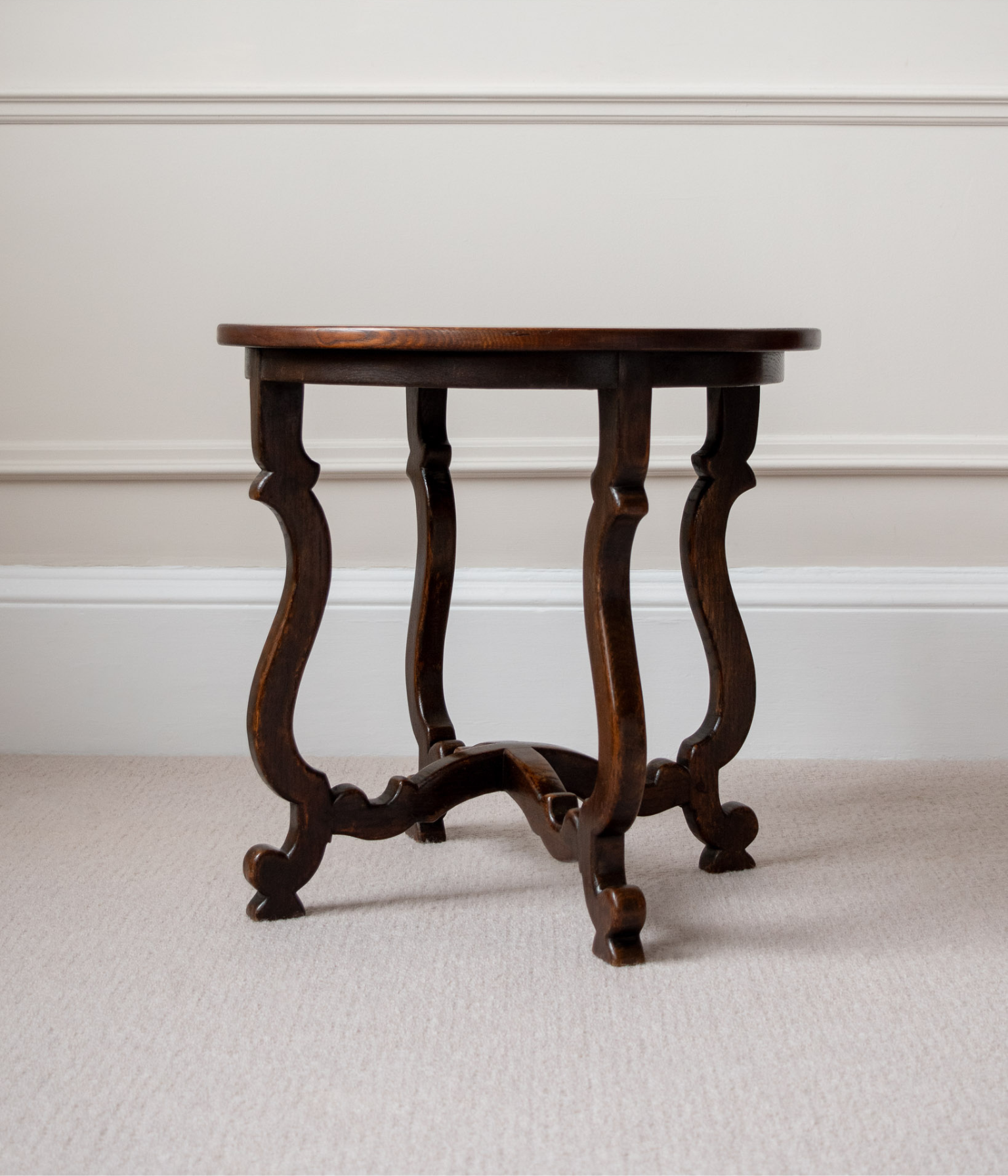 Early 20th Century Oak Occasional Table with Shaped Legs