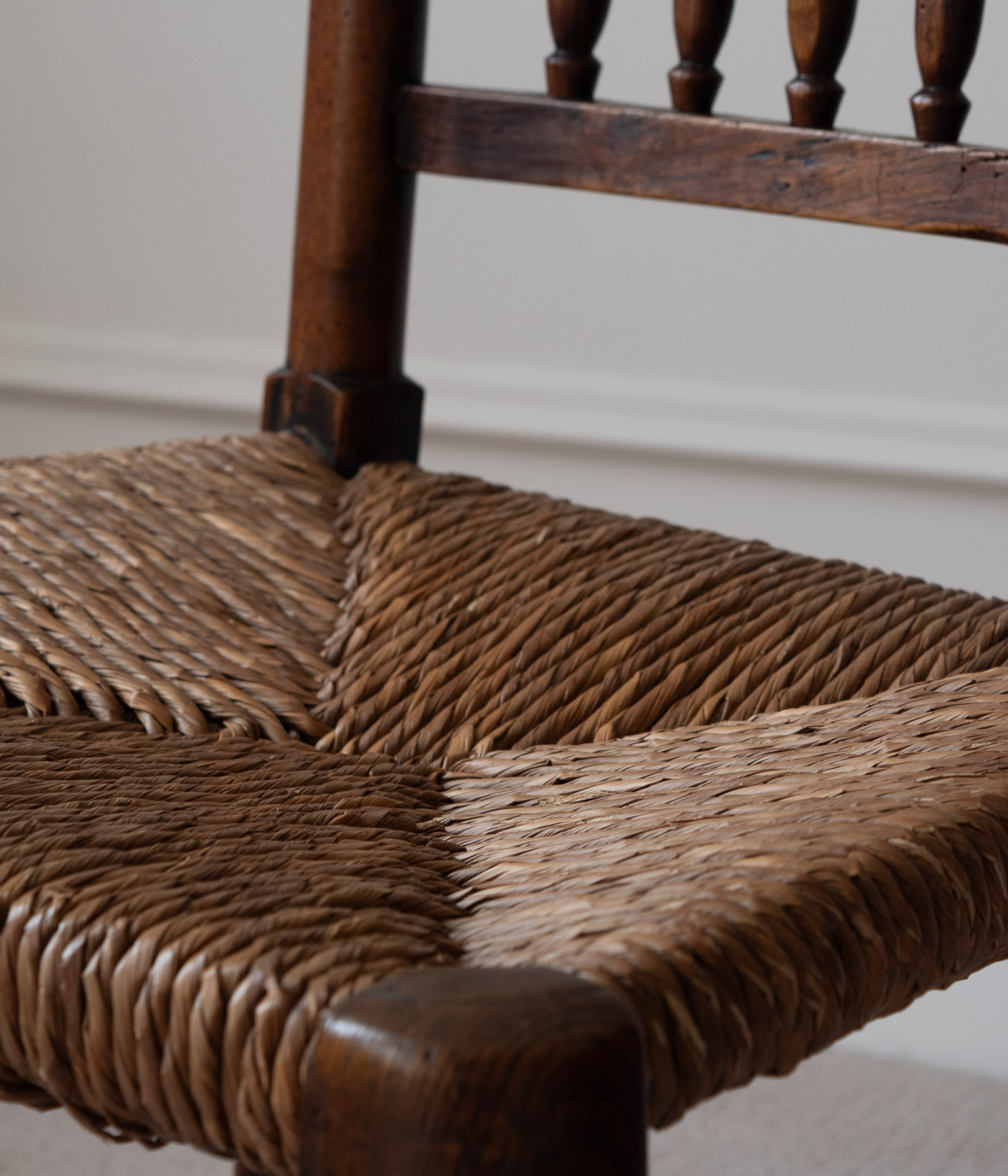 19th-Century Rush-Seated Spindle-Back Chair in Oak
