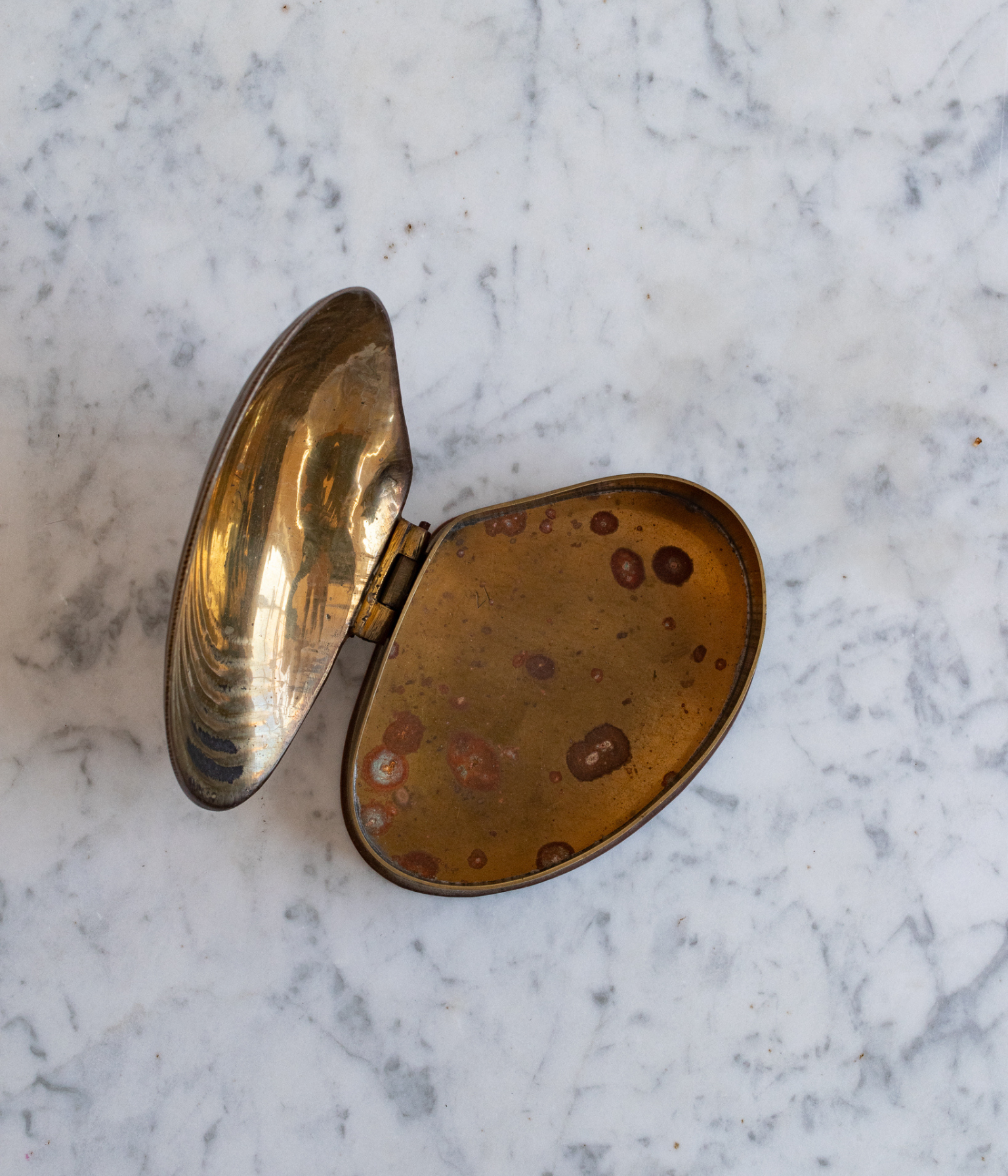 Small Vintage Brass Clam Shell Box