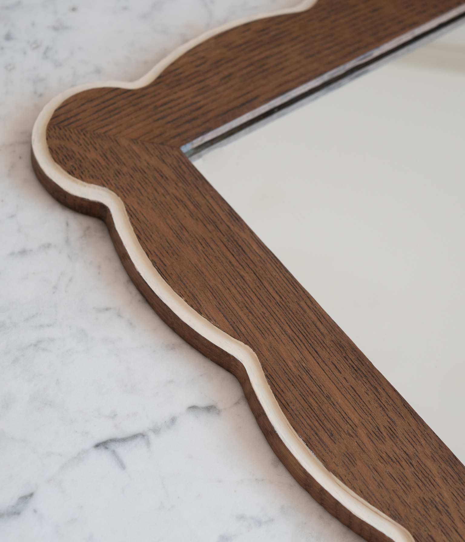 Santiago Scalloped Mirror - Small Size | Highlighted Edge | English Oak - Blend #31