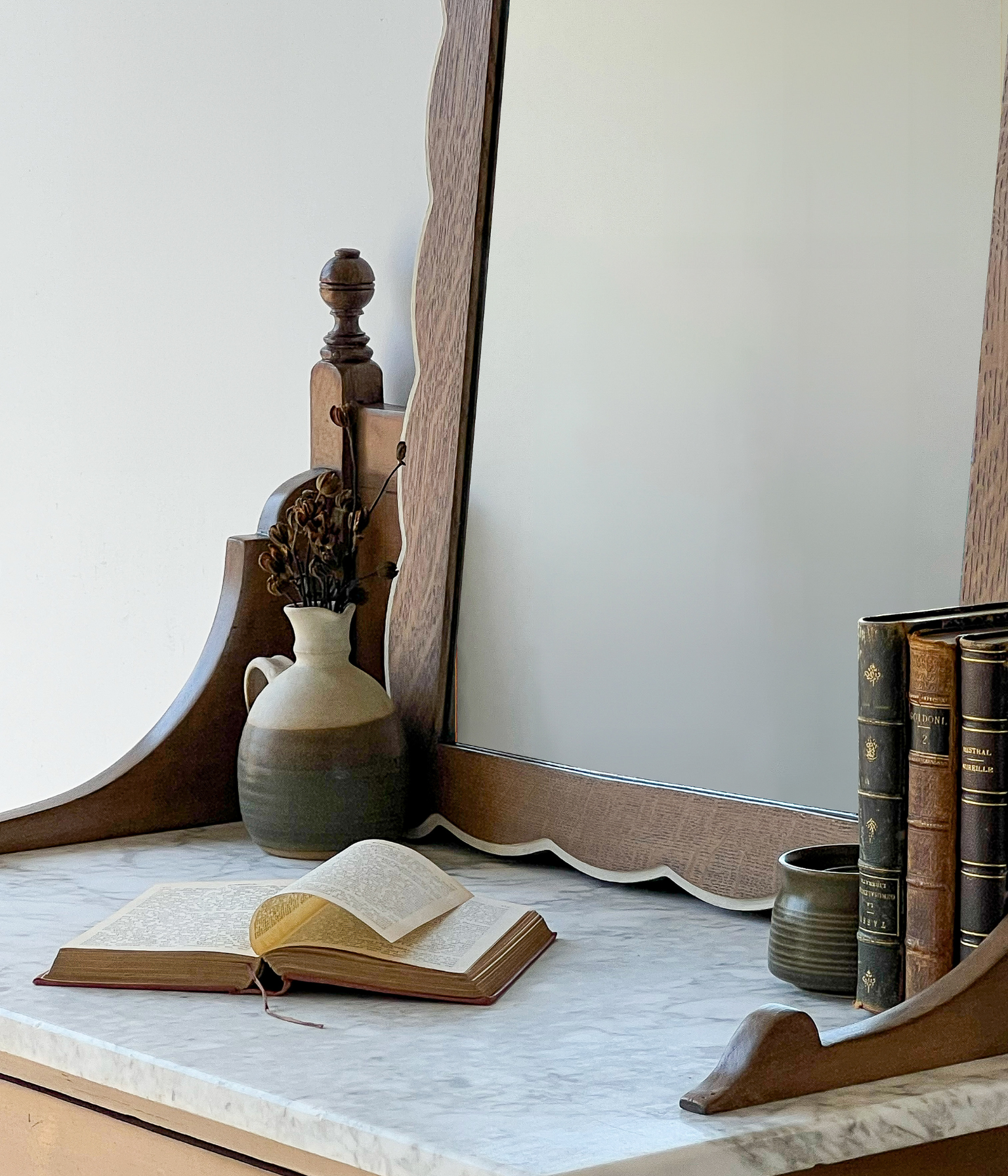 Santiago Scalloped Mirror — Small Size