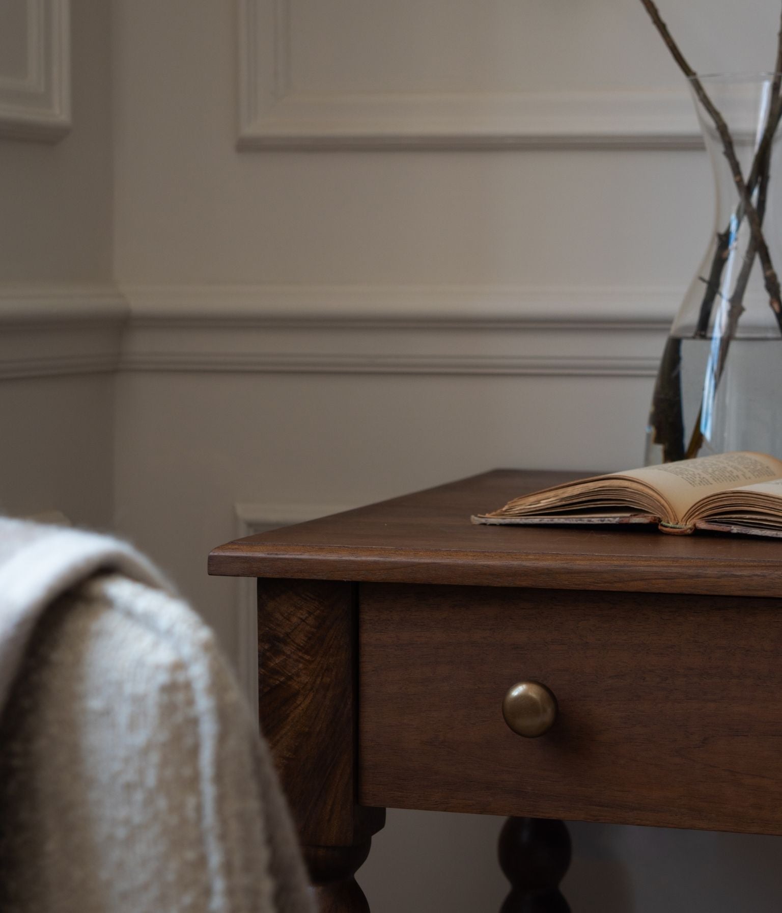 Sintra Bobbin Writing Desk