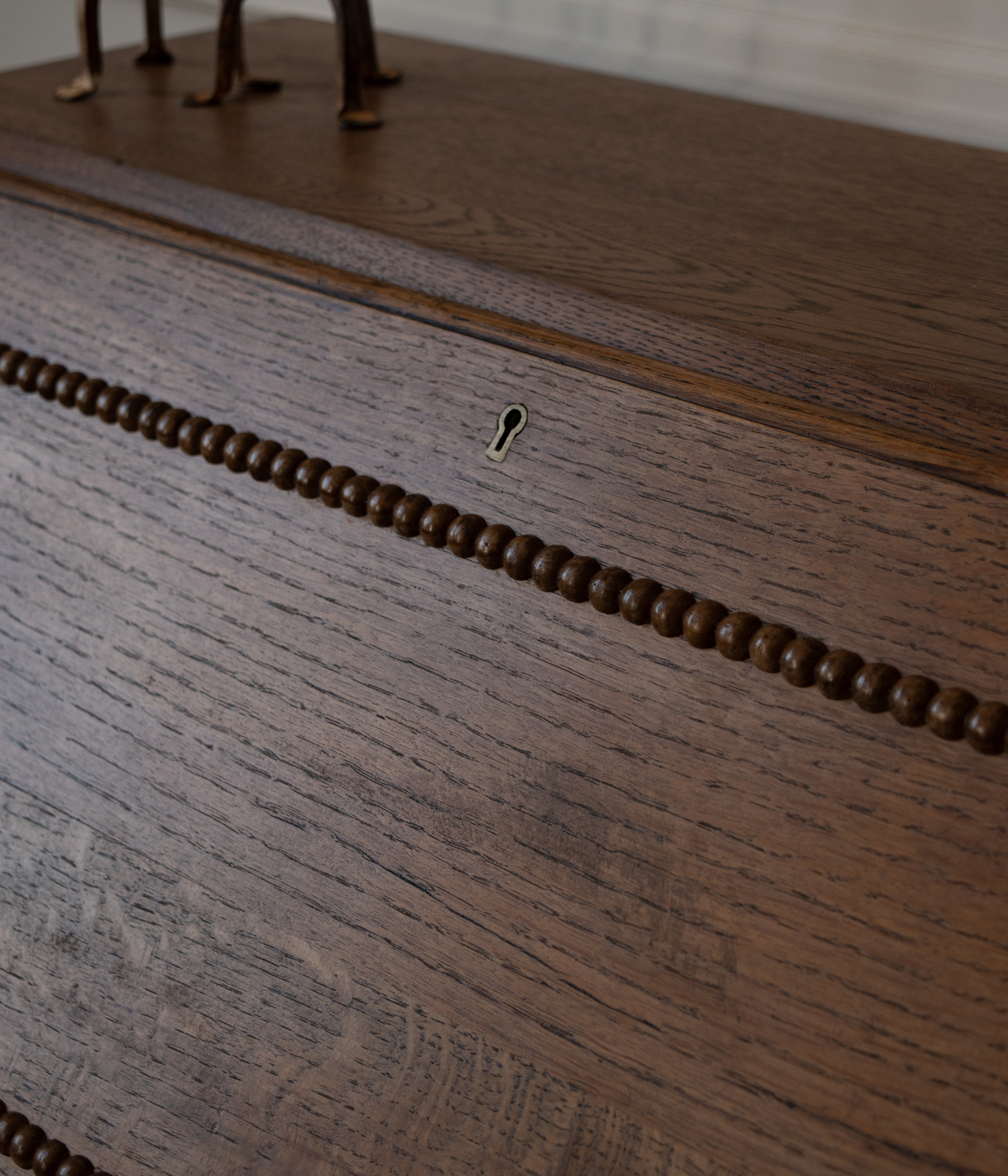 Antique Solid Oak Bureau With A Scalloped Edge & Bobbin Trim