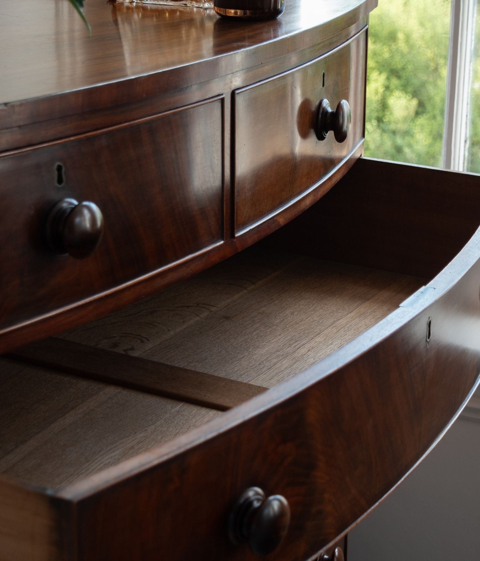 Victorian Flame Mahogany Bowfront Chest of Drawers