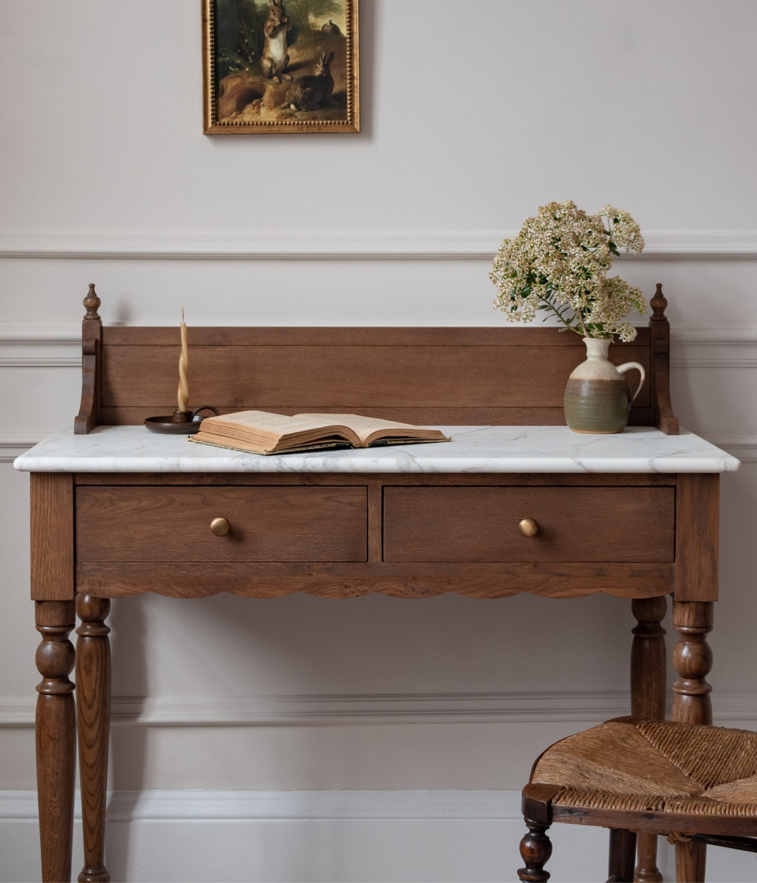 Santiago Scalloped Washstand, Calacatta Marble Top