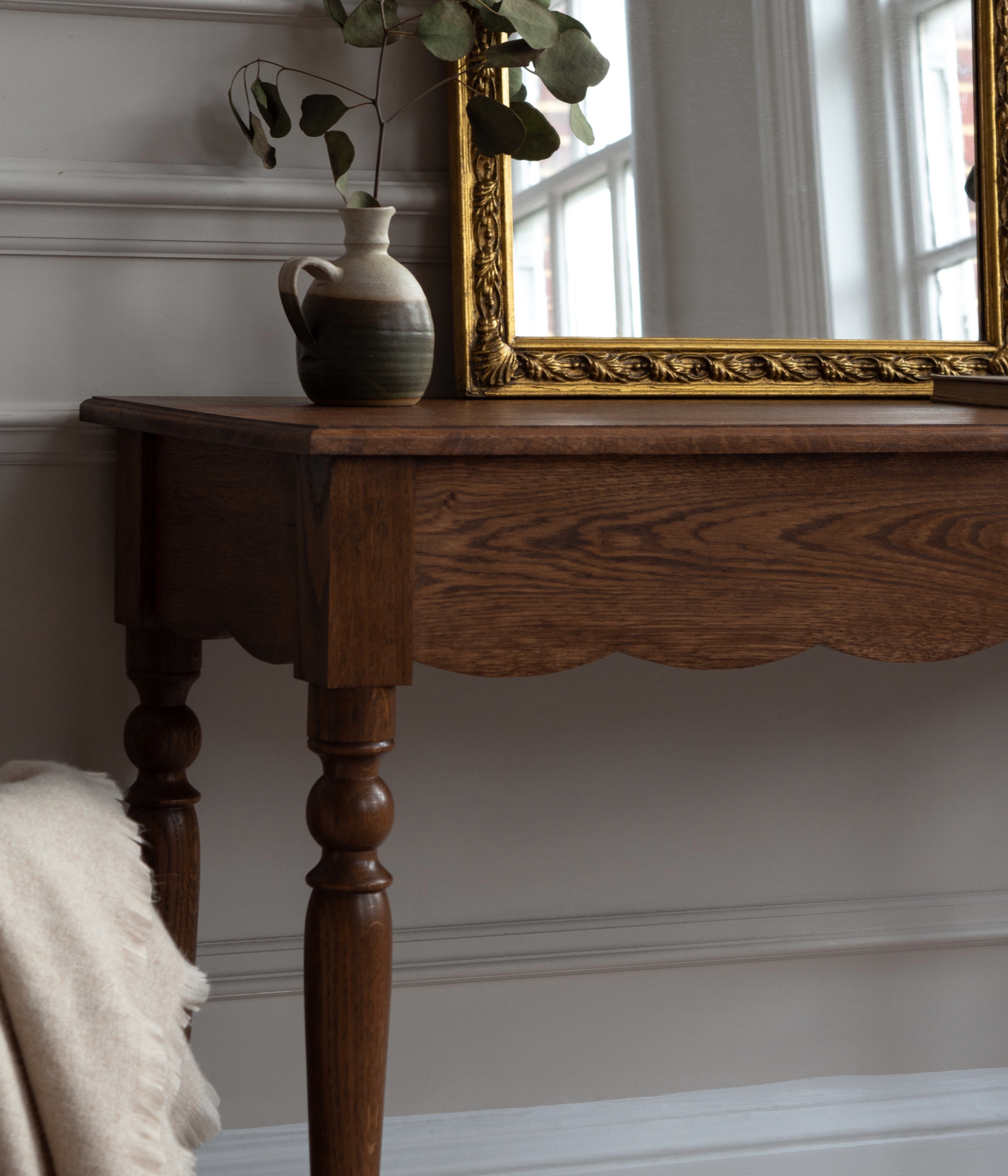 Santiago Scalloped Console Table