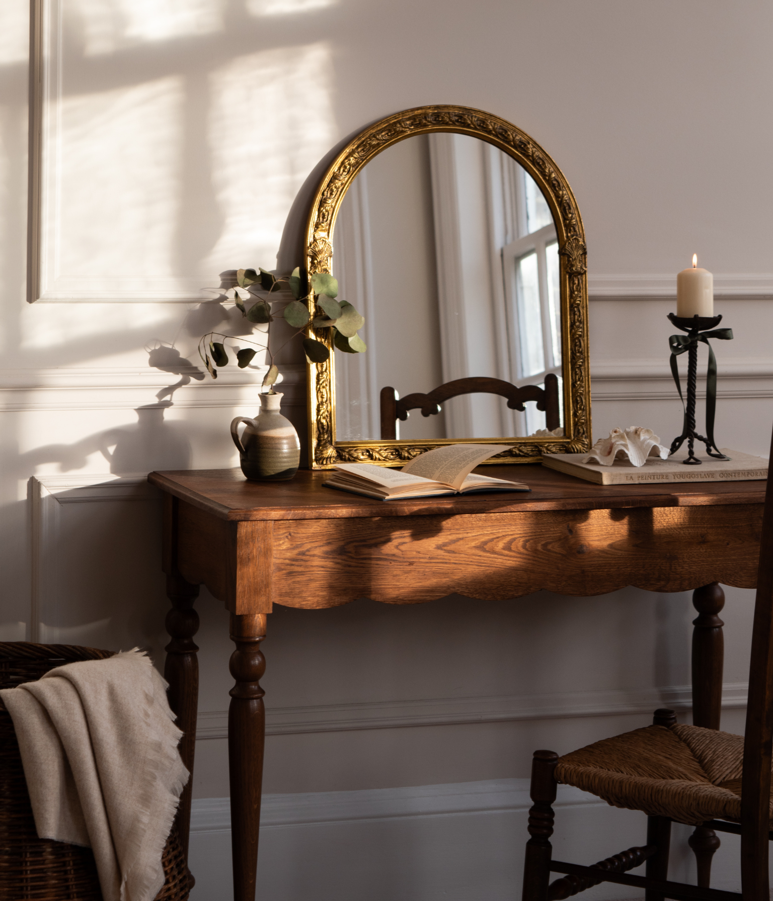 Santiago Scalloped Console Table